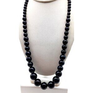 Chic Vintage Black Necklace, Basic Retro Graduated Strand with Plastic Beads